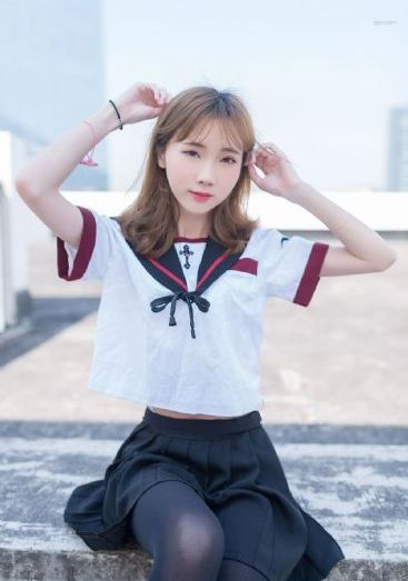 奇怪的她