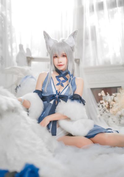年轻的女邻居