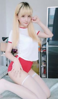 不戴奶罩的邻居hd无删减