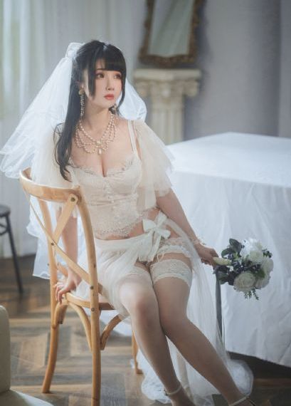 少妇做爰喷水高潮受不了小说