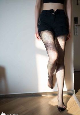 金梅瓶2