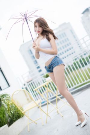 火热的邻居在线观看