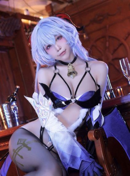 女邻居4