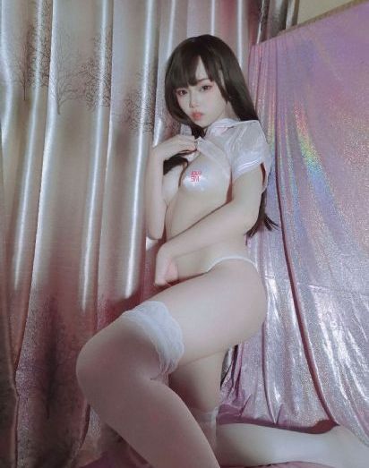 年轻漂亮的岳5韩国片